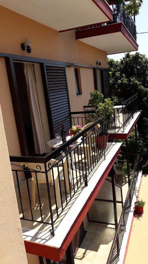 Vasiliki See View Apartments Barbáti Kültér fotó